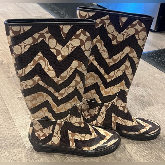 women's Coach Rain Boots Pammie Zebra Signature Khaki   Size 8 B - Picture 1 of 12